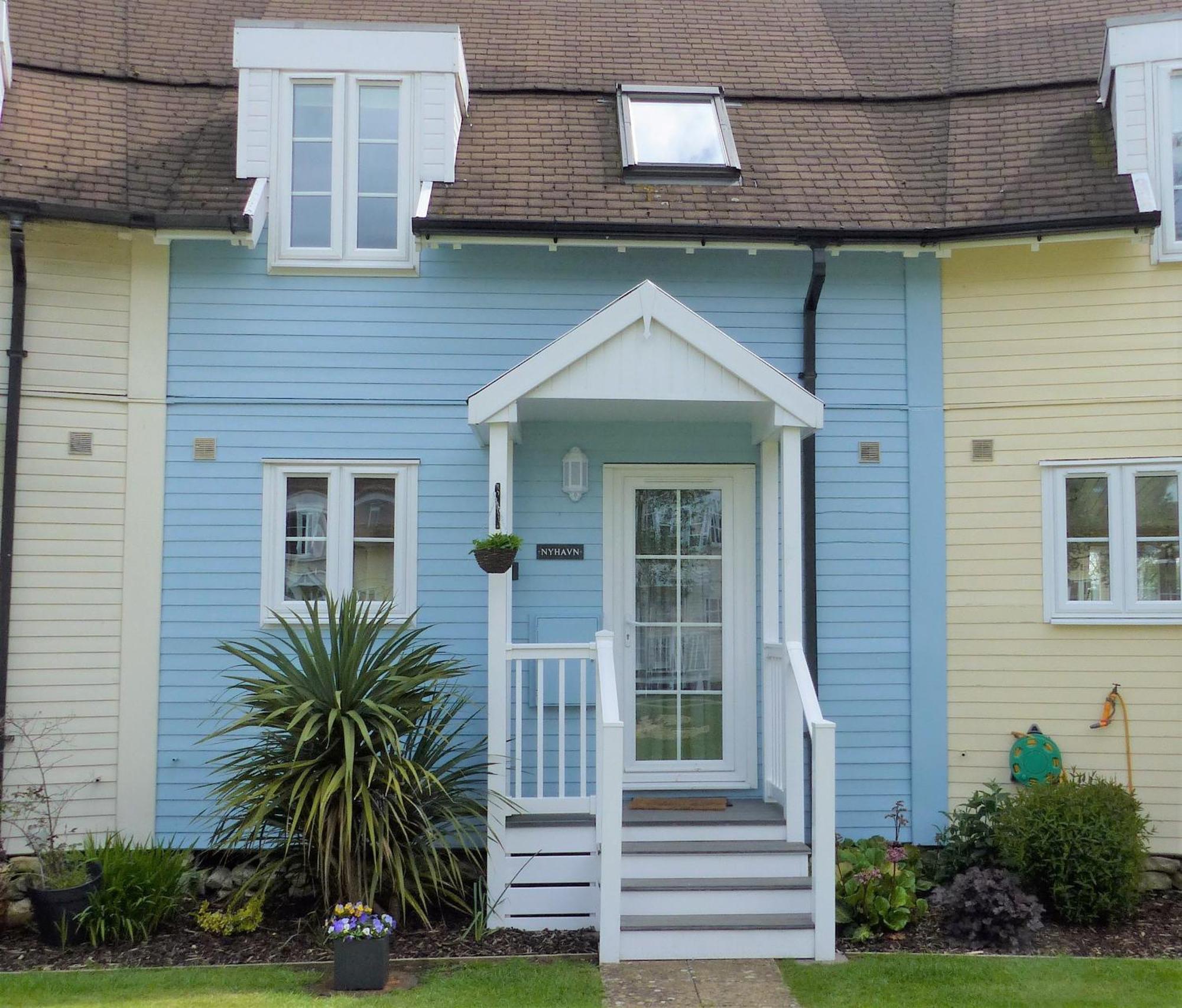 Nyhavn Lakeside Cottage ไซเร็นเซสเตอร์ ภายนอก รูปภาพ